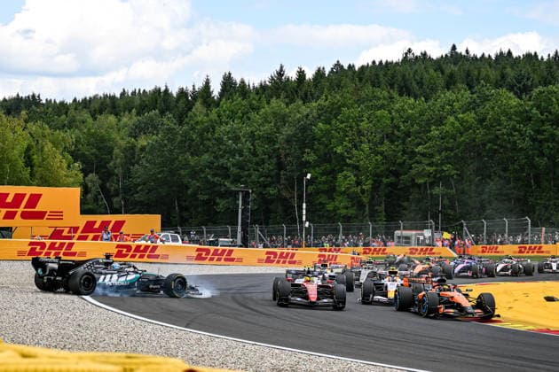 Formula One GP Spa Francorchamps, Belgium. Sunday, July 19, 2026 George Russell 63, Mercedes-AMG Petronas F1 Team crashes with Lewis Hamilton 44, Scuderia Ferrari HP; Formula One GP Spa Francorchamps, Belgium. Sunday, July 19, 2026 *** Formula One Grand Prix at Spa-Francorchamps, Belgium, Sunday, July 19, 2026: George Russell (63), Mercedes AMG Petronas F1 Team, crashes with Lewis Hamilton (44), Scuderia Ferrari HP. Formula One Grand Prix at Spa-Francorchamps, Belgium, Sunday, July 19, 2026 Copyright: xBEAUTIFULxSPORTS Erlhofx