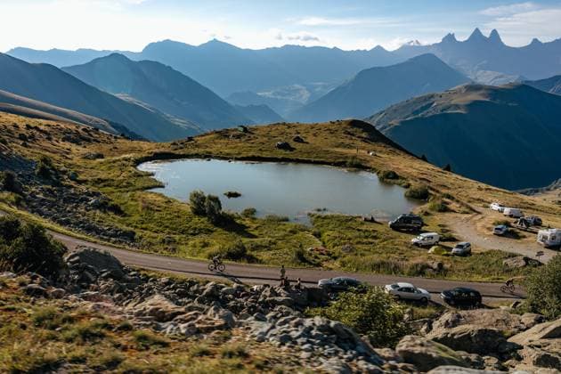 ETAPE DU TOUR 2026 PHOTOPQR LE DAUPHINE Jean-Baptiste BORNIER ; Le Bourg-d Oisans ; 19 07 2026 ; Le Bourg-d Oisans (Isère), le dimanche 19 juillet 2026. Près de 16 000 cyclistes ont participé à l Etape du Tour entre le Bourg-d Oisans et l Alpe D Huez. Direction le col du Télégraphe. Photo : Le DL Jean-Baptiste Bornier - CYCLING TOUR DE FRANCE STAGE 15 stage 15 of the 2026 Tour de France cycling race, a stage of 184km from Champagnole to Plateau de Solaison, on Sunday 19 July 2026. The 113th edition of the Tour de France starts on Saturday 4 July in Barcelona, Spain, and will finish in Paris, France on the 26th of July. Le Bourg-d Oisans Isère Rhône-Alpes France  Copyright: xPHOTOPQR LExDAUPHINE MAXPPPxJean-BaptistexBORNIERx 20260719JDL8578 20260719JDL8578