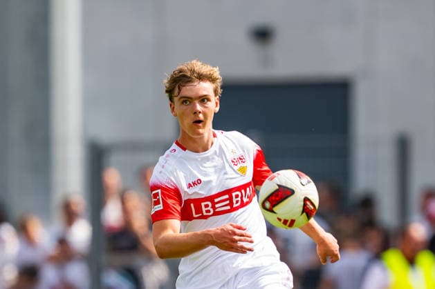 Testspiel: TSG Balingen vs. VfB Stuttgart; 19.07.2026 Balingen, GERMANY - 19. July 2027: Janik Spalt (VfB Stuttgart, 57) während dem Testspiel zwischen der TSG Balingen und dem VfB Stuttgart in der BIZERBA ARENA, Balingen. *** Friendly Match: TSG Balingen vs. VfB Stuttgart, July 19, 2026, Balingen, GERMANY; July 19, 2027; Janik Spalt, VfB Stuttgart, 57, during the friendly match between TSG Balingen and VfB Stuttgart at the BIZERBA ARENA, Balingen Copyright: xBEAUTIFULxSPORTS Steinx