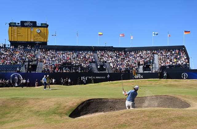 Cameron Young (USA) splashes out of a bunker on the 18th Green, almost holes it but drops a shot to -9 but is the clubhouse leader 154th Open Golf Championships, Royal Birkdale, Southport, UK - 19 Jul 2026Southport Royal Birkdale United Kingdom  Copyright: xGreigxCowie Shutterstockx 16988299i