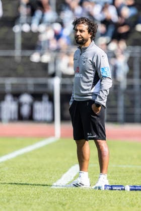 SSV Ulm 1846 Fußball vs FC Bayern München II, Fussball, Freundschaftsspiel, Saisoneröffnung SSV Ulm 1846 Fußball, Donaustadion Ulm 19.07.26 Freisteller Einzelbild Daniel Jungwirth (SSV Ulm 1846 Fußball, Cheftrainer) SSV Ulm 1846 Fußball vs FC Bayern München II, Fussball, Freundschaftsspiel, Saisoneröffnung SSV Ulm 1846 Fußball, Donaustadion Ulm 19.07.26 Foto: Lucca Fundel Ulm Donaustadion Baden-Württemberg Deutschland *** SSV Ulm 1846 Soccer vs. FC Bayern Munich II, Soccer, Friendly Match, SSV Ulm 1846 Soccer Season Opener, Donaustadion Ulm, July 26, 2019, cropped single image by Daniel Jungwirth, SSV Ulm 1846 Soccer, Head Coach of SSV Ulm 1846 Soccer vs. FC Bayern Munich II, Soccer, Friendly Match, SSV Ulm 1846 Soccer Season Opener, Donaustadion Ulm, July 26, 2019, Photo by Lucca Fundel, Ulm, Donaustadion, Baden-Württemberg, Germany