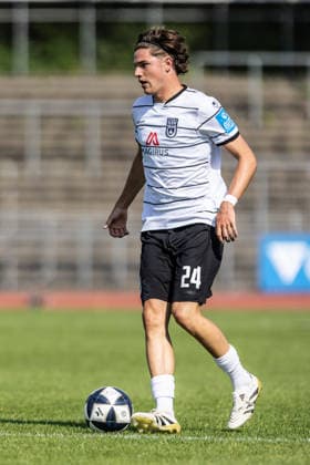 SSV Ulm 1846 Fußball vs FC Bayern München II, Fussball, Freundschaftsspiel, Saisoneröffnung SSV Ulm 1846 Fußball, Donaustadion Ulm 19.07.26 Freisteller Einzelbild Felix Vater (SSV Ulm 1846 Fußball, 24) SSV Ulm 1846 Fußball vs FC Bayern München II, Fussball, Freundschaftsspiel, Saisoneröffnung SSV Ulm 1846 Fußball, Donaustadion Ulm 19.07.26 Foto: Lucca Fundel Ulm Donaustadion Baden-Württemberg Deutschland *** SSV Ulm 1846 Soccer vs. FC Bayern Munich II, Soccer, Friendly Match, SSV Ulm 1846 Soccer Season Opener, Donaustadion Ulm, July 26, 2019, cropped single image by Felix Vater, SSV Ulm 1846 Soccer, 24 SSV Ulm 1846 Soccer vs. FC Bayern Munich II, Soccer, Friendly Match, SSV Ulm 1846 Soccer Season Opener, Donaustadion Ulm, July 26, 2019, Photo by Lucca Fundel, Ulm, Donaustadion, Baden-Württemberg, Germany
