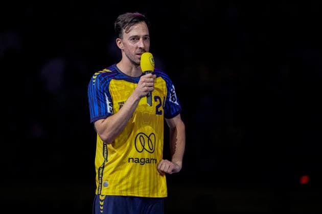 Patrick Groetzki (Team Johnny, 24) spricht zu den Fans, Einzelbild, Einzelfoto, Aktion, Action, 19.07.2026, Mannheim (Deutschland), Handball, The Final Roar, Team Johnny - Team Apfel *** Patrick Groetzki, Team Johnny, 24, speaks to the fans; single frame, single photo, action, July 19, 2026, Mannheim, Germany; handball; The Final Roar; Team Johnny, Team Apfel xozx