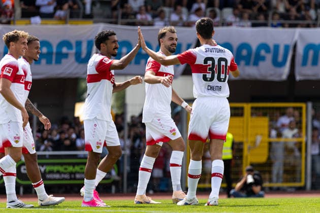 Deutschland: TSG Balingen vs VfB Stuttgart, Testspiel, Saison 2026 27, (Balingen): Tiago Tomas, (VfB Stuttgart, 8), Jovan Milosevic, (VfB Stuttgart, 19), Chema Andres, (VfB Stuttgart, 30), Grischa Prömel Grischa Proemel, (VfB Stuttgart, 21) Jubel nach Tor, Portraitfoto, Portrait, Porträt Balingen Bizerba-Arena Baden Württemberg Deutschland *** Germany: TSG Balingen vs. VfB Stuttgart, Friendly Match, 2026–27 Season, Balingen: Tiago Tomas, VfB Stuttgart, 8, Jovan Milosevic, VfB Stuttgart, 19, Chema Andres, VfB Stuttgart, 30, Grischa Prömel, VfB Stuttgart, 21, Celebrating a goal, portrait photo, portrait, Balingen Bizerba Arena, Baden-Württemberg, Germany Copyright: xBenedictxChristx