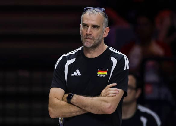 WomenÕs Volleyball Nations League - Belgrade 2026 Germany s head coach Massimo Botti looks on during the MenÕs Volleyball Nations League Pool 7 match between Germany and Ukraine at Belgrade Arena on July 19, 2026 in Belgrade, Serbia. Belgrade Serbia Copyright: xSrdjanxStevanovicx x