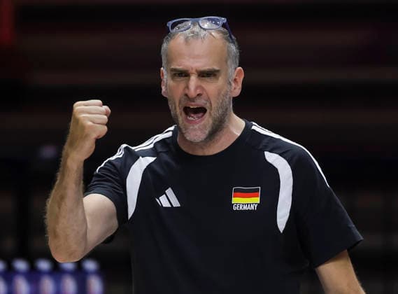 WomenÕs Volleyball Nations League - Belgrade 2026 Germany s head coach Massimo Botti reacts during the MenÕs Volleyball Nations League Pool 7 match between Germany and Ukraine at Belgrade Arena on July 19, 2026 in Belgrade, Serbia. Belgrade Serbia Copyright: xSrdjanxStevanovicx x