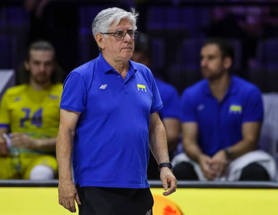 WomenÕs Volleyball Nations League - Belgrade 2026 Ukraine s head coach Raul Lucio Lozano looks on during the MenÕs Volleyball Nations League Pool 7 match between Germany and Ukraine at Belgrade Arena on July 19, 2026 in Belgrade, Serbia. Belgrade Serbia Copyright: xSrdjanxStevanovicx x