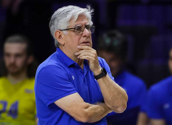 WomenÕs Volleyball Nations League - Belgrade 2026 Ukraine s head coach Raul Lucio Lozano looks on during the MenÕs Volleyball Nations League Pool 7 match between Germany and Ukraine at Belgrade Arena on July 19, 2026 in Belgrade, Serbia. Belgrade Serbia Copyright: xSrdjanxStevanovicx x