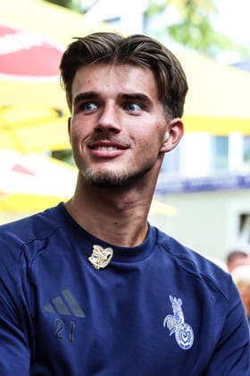 Fussball, 3.Liga Saison 2026 2027 Saisonvorbereitung MSV Duisburg auf dem Duisburger Stadtfest 19.07.2026, Königstrasse Duisburg Laurenz Jennissen (MSV Duisburg, 21) Duisburg Königstrasse Nordrhein-Westfalen Deutschland *** Sports, Soccer, 3rd Division, 2026–2027 Season, MSV Duisburg s preseason training at the Duisburg City Festival on July 19, 2026, Königstrasse, Duisburg; Laurenz Jennissen, MSV Duisburg; 21 Königstrasse, Duisburg, North Rhine-Westphalia, Germany