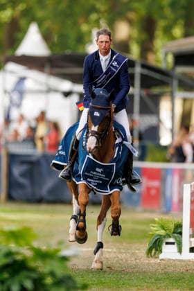 RIESENBECK - Longines Global Champions Tour of Riesenbeck 2026, RIESENBECK - Longines Global Champions Tour of Riesenbeck 2026 DEUSSER Daniel (GER), Pepita van T Meulenhof BR Siegerehrung Prize giving ceremony Longines GCT Grand Prix of Riesenbeck CSI5* - Int. jumping competition against the clock with jump-off (1.60 m) Riesenbeck, Riesenbeck International 19. July 2026 - *** RIESENBECK Longines Global Champions Tour of Riesenbeck 2026, RIESENBECK Longines Global Champions Tour of Riesenbeck 2026 DEUSSER Daniel GER, Pepita van T Meulenhof BR Prize-giving ceremony Longines GCT Grand Prix of Riesenbeck CSI5* International show jumping competition against the clock with a jump-off 1 60 m Riesenbeck, Riesenbeck International, July 19, 2026