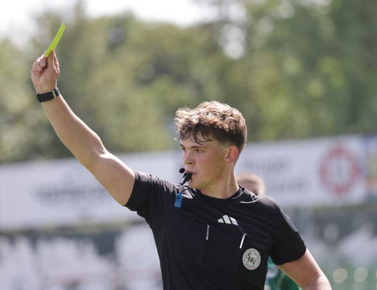 Schiedsrichter Simon pieper Fussball, Herren, Saison 2026 2027, SHFV-Pokal Achtelfinale, VfB Luebeck gegen Kaltenkirchener TS , 4-1 DFL REGULATIONS PROHIBIT ANY USE OF PHOTOGRAPHS AS IMAGE SEQUENCES AND OR QUASI-VIDEO. *** Referee Simon Pieper, Soccer, Men s, 2026–2027 Season, SHFV Cup Round of 16, VfB Lübeck vs. Kaltenkirchener TS, 4–1. DFL regulations prohibit any use of photographs as image sequences and or quasi-video.