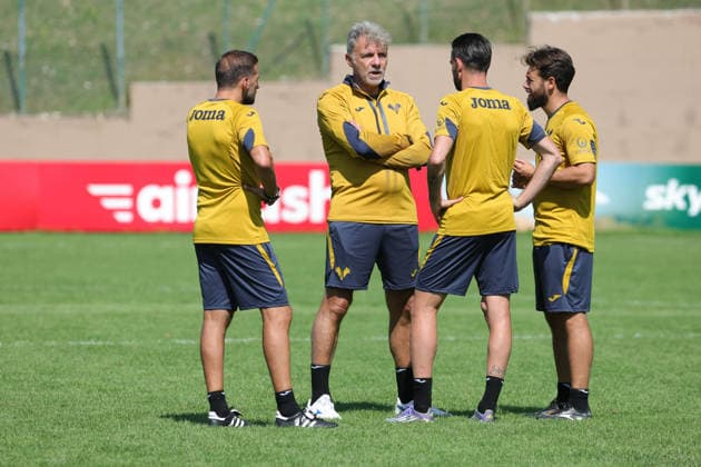 Foto IPP Emanuele Pennacchio Folgaria 19 07 2026 training session the preseason camp 2026-2027 Nella foto Marco Baroni head coach of Hellas Verona FC, Daniele Buzzegoli assistant head coach of Hellas Verona FC italyphotopress world copyright Folgaria italy Italia ITALY  Copyright: xR4924_italyphotopressx