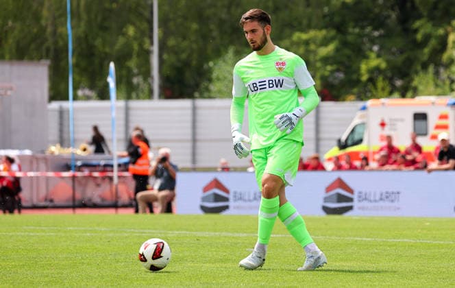 19.07.2026, Deutschland, Balingen, Fußball Bundesliga, Saison 2026 2027, Testspiel, TSG Balingen vs. VfB Stuttgart, Dennis Seimen (VfB) *** July 19, 2026, Germany, Balingen, Bundesliga, 2026–2027 season, Friendly match, TSG Balingen vs. VfB Stuttgart, Dennis Seimen (VfB)
