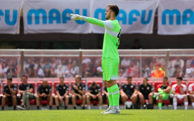 19.07.2026, Deutschland, Balingen, Fußball Bundesliga, Saison 2026 2027, Testspiel, TSG Balingen vs. VfB Stuttgart, Dennis Seimen (VfB) *** July 19, 2026, Germany, Balingen, Bundesliga, 2026–2027 season, Friendly match, TSG Balingen vs. VfB Stuttgart, Dennis Seimen (VfB)