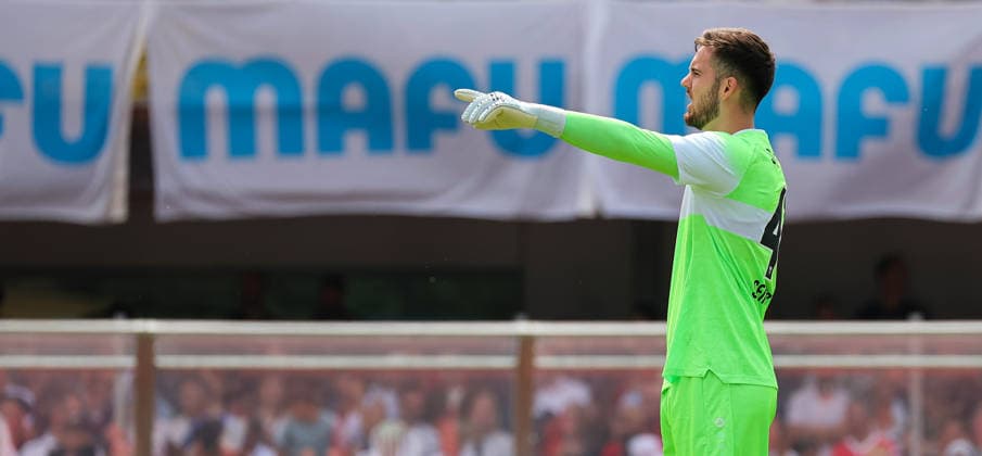 19.07.2026, Deutschland, Balingen, Fußball Bundesliga, Saison 2026 2027, Testspiel, TSG Balingen vs. VfB Stuttgart, Dennis Seimen (VfB) *** July 19, 2026, Germany, Balingen, Bundesliga, 2026–2027 season, Friendly match, TSG Balingen vs. VfB Stuttgart, Dennis Seimen (VfB)