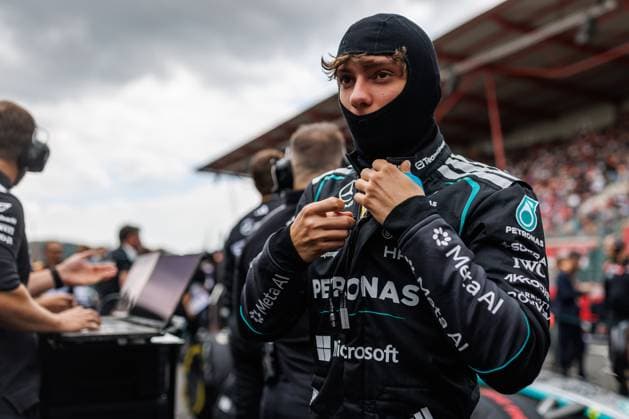 Andrea Kimi Antonelli (Mercedes AMG Petronas F1 Team, 12) bereitet sich auf das Rennen vor, Grosser Preis von Belgien, Motorsport, Formel 1, Saison 2026, 19.07.2026 Grosser Preis von Belgien, Motorsport, Formel 1, Saison 2026, 19.07.2026 Spa Franchorchamps *** Andrea Kimi Antonelli of the Mercedes AMG Petronas F1 Team, No. 12, prepares for the race, Belgian Grand Prix, Motorsports, Formula 1, 2026 Season, July 19, 2026 Belgian Grand Prix, Motorsports, Formula 1, 2026 Season, July 19, 2026 Spa-Francorchamps Copyright: xEibner-Pressefoto AlexanderxNeisx EP_ANS