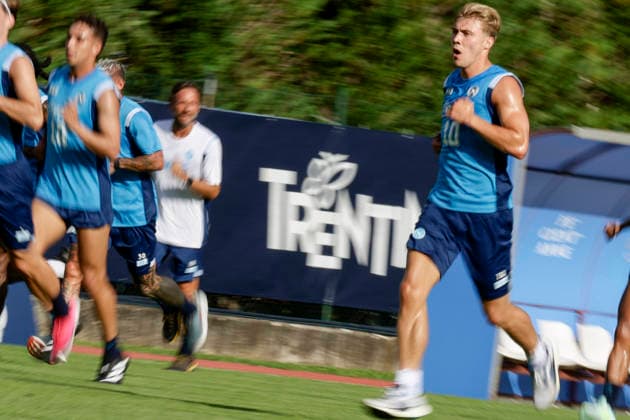 SSC Napoli preseason 2026-27 Napoli s Danish forward Rasmus Hojlund during third day SSC Napoli s 2026-27 preseason training camp in val di sole in Trentino, Dimaro Folgarida July, 19 2026. _BPH4276 Copyright: xAntonioxBalascox