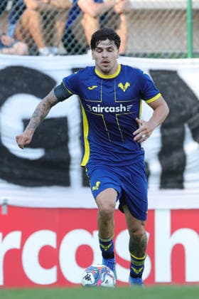 IPA86813374 - Isaac Tomich of Hellas Verona FC during the friendly match between Hellas Verona and Rovereto at the Sporting Center La Pineta on July 19, 2026, in Folgaria, VI.  Copyright: xEmanuelexPennacchio IPAxSportx xx 86813374