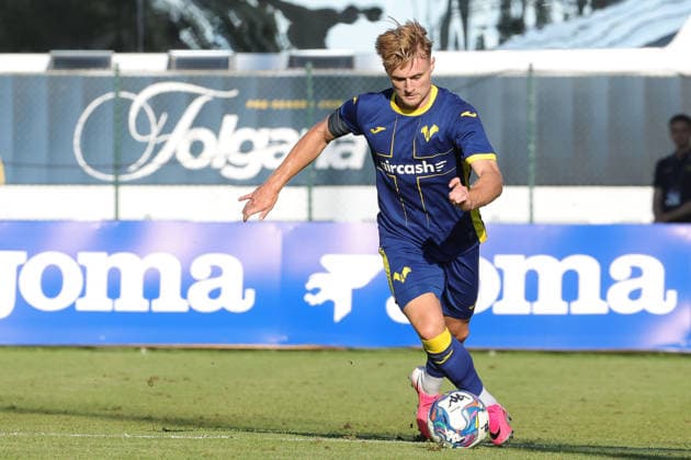 IPA86813738 - Martin Frese of Hellas Verona FC during the friendly match between Hellas Verona and Rovereto at the Sporting Center La Pineta on July 19, 2026, in Folgaria, VI.  Copyright: xEmanuelexPennacchio IPAxSportx xx 86813738