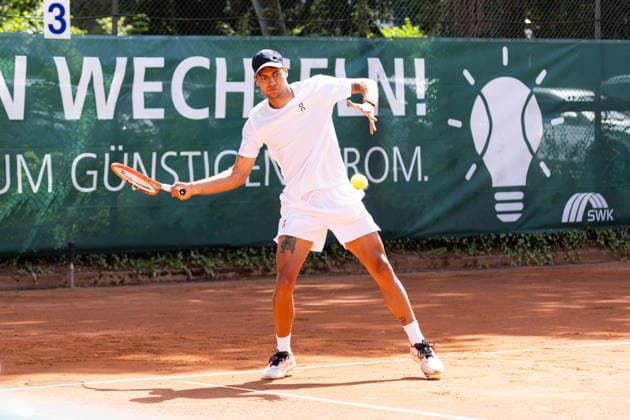 Krefeld, Deutschland 19. Juli 2026: 2. Tennis-Bundesliga Herren - 2026 - HTC Blau-Weiß Krefeld gegen Bremer TC v. 1912 Im Bild: Flavio Cobolli (BWK) HTC Blau Weiß Nordrhein Westfalen *** Krefeld, Germany, July 19, 2026 – 2026 Men’s Tennis Bundesliga: HTC Blau Weiß Krefeld vs. Bremer TC v 1912. Pictured: Flavio Cobolli, BWK HTC Blau Weiß North Rhine-Westphalia Copyright: xFotostandx xGoertzx