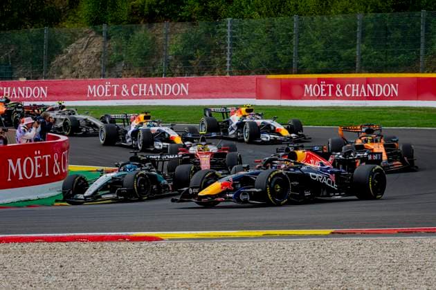 SPA - Formula 1 driver George Russell of Mercedes AMG-Petronas Formula One Team, Formula 1 driver Max Verstappen of Oracle Red Bull Racing during the Formula 1 Belgium at Spa Francorchamps on July 19, 2026 in Spa, Belgium. (Photo by DeFodi Images) - *** SPA Formula 1 driver George Russell of the Mercedes AMG Petronas Formula One Team and Formula 1 driver Max Verstappen of Oracle Red Bull Racing during the Formula 1 Belgian Grand Prix at Spa-Francorchamps on July 19, 2026, in Spa, Belgium. Photo by DeFodi Images