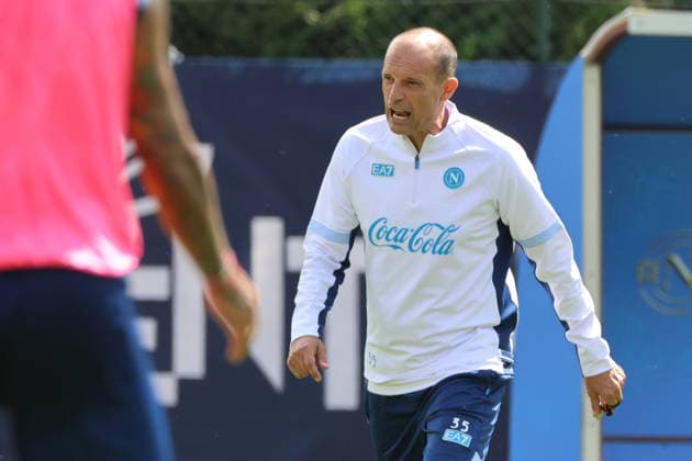 July 19, 2026, Dimaro Folgarida, Trento, Italy: Massimiliano Allegri coach of Napoli during a training session on Day of the preseason camp of SSC Napoli at stadio Carciato in Dimaro Folgarida, Trento, Italy, on July 19, 2025. Dimaro Folgarida Italy - ZUMAl131 20260719_zsp_l131_001 Copyright: xCiroxDexLucax
