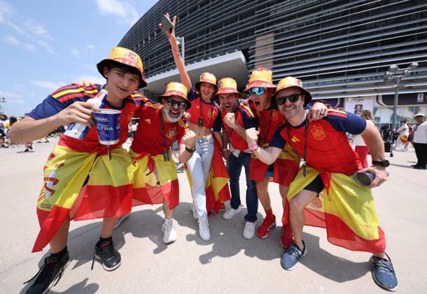 New Jersey, USA, 19th July 2026. Spain fans outside the stadium during the Spain vs Argentina FIFA World Cup, WM, Weltmeisterschaft, Fussball final match at the Metlife Stadium, New Jersey. Picture credit should read: Paul Terry Sportimage EDITORIAL USE ONLY. No use with unauthorised audio, video, data, fixture lists, club league logos or live services. Online in-match use limited to 120 images, no video emulation. No use in betting, games or single club league player publications. SPI_003_PT_Spain_Argentina SPI-4862-0003