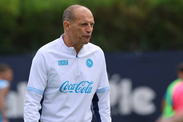 July 19, 2026, Dimaro Folgarida, Trento, Italy: Massimiliano Allegri coach of Napoli during a training session on Day of the preseason camp of SSC Napoli at stadio Carciato in Dimaro Folgarida, Trento, Italy, on July 19, 2025. Dimaro Folgarida Italy - ZUMAl131 20260719_zsp_l131_015 Copyright: xCiroxDexLucax