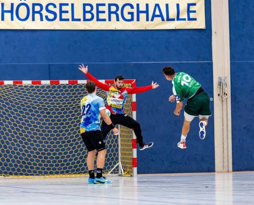 19.06.2026, GER, Handball, Maenner, Saison 26 27, Opel 1.Bl, Testspiel, ThSV Eisenach - HSG Wetzlar Matija Spikic (ThSV Eisenach,1), Josip Simic 99848 Wutha-Farnroda Hörselberghalle Thueringen Deutschland *** June 19, 2026, GER, Handball, Men, Season 26–27, Opel 1st Division, Friendly Match, ThSV Eisenach vs. HSG Wetzlar, Matija Spikic (ThSV Eisenach, 1), Josip Simic, 99848 Wutha Farnroda, Hörselberghalle, Thuringia, Germany