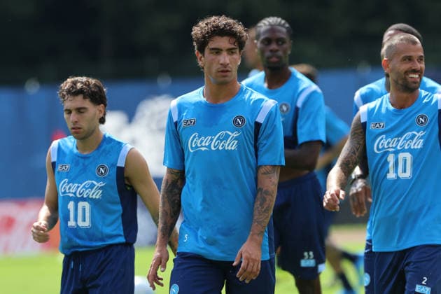 July 19, 2026, Dimaro Folgarida, Trento, Italy: Luca Marianucci of Napoli during a training session on Day of the preseason camp of SSC Napoli at stadio Carciato in Dimaro Folgarida, Trento, Italy, on July 19, 2025. Dimaro Folgarida Italy - ZUMAl131 20260719_zsp_l131_021 Copyright: xCiroxDexLucax