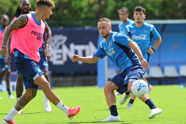 July 19, 2026, Dimaro Folgarida, Trento, Italy: Stanislav Lobokta of Napoli during a training session on Day of the preseason camp of SSC Napoli at stadio Carciato in Dimaro Folgarida, Trento, Italy, on July 19, 2025. Dimaro Folgarida Italy - ZUMAl131 20260719_zsp_l131_022 Copyright: xCiroxDexLucax