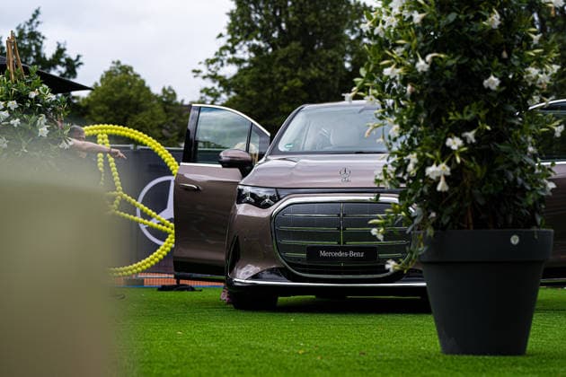 Tennis I Damen I Saison 2026 I MSC Hamburg Ladies Open WTA250 I 19.07.2026 Ausgestellter Mercedes-Benz VLE 300 auf dem Geländer der MSC Hamburg Ladies Open 2026 *** Tennis I Women s I 2026 Season I MSC Hamburg Ladies Open WTA250 I July 19, 2026 A Mercedes-Benz VLE 300 on display at the 2026 MSC Hamburg Ladies Open Copyright: xLobeca Björn-OlexKehmx
