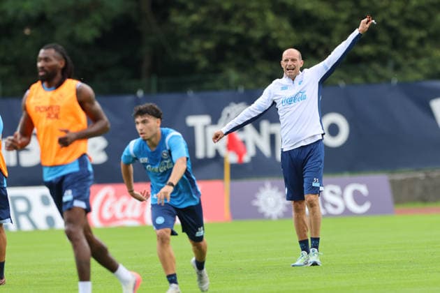 July 19, 2026, Dimaro Folgarida, Trento, Italy: Massimiliano Allegri coach of Napoli during a training session on Day of the preseason camp of SSC Napoli at stadio Carciato in Dimaro Folgarida, Trento, Italy, on July 19, 2025. Dimaro Folgarida Italy - ZUMAl131 20260719_zsp_l131_025 Copyright: xCiroxDexLucax