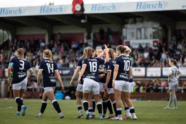 Fußball I Frauen I Testspiel I SV Meppen 1912 e.V. - VfL Wolfsburg I 19.07.2026 Nina Rolfes (3, SV Meppen 1912 e.V.) Bente Marie Bode (14, SV Meppen 1912 e.V.) Lana Hubbeling (18, SV Meppen 1912 e.V.) Anouk Blaschka (10, SV Meppen 1912 e.V.) Herzlake Hasetalstadion Niedersachsen Deutschland *** Soccer I Women I Friendly Match I SV Meppen 1912 e.V. vs. VfL Wolfsburg I July 19, 2026 Nina Rolfes 3, SV Meppen 1912 e.V. Bente Marie Bode 14, SV Meppen 1912 e.V. Lana Hubbeling 18, SV Meppen 1912 e.V. Anouk Blaschka 10, SV Meppen 1912 e.V. Herzlake Hasetalstadion, Lower Saxony, Germany Copyright: xLobeca CedricxSiefkerx