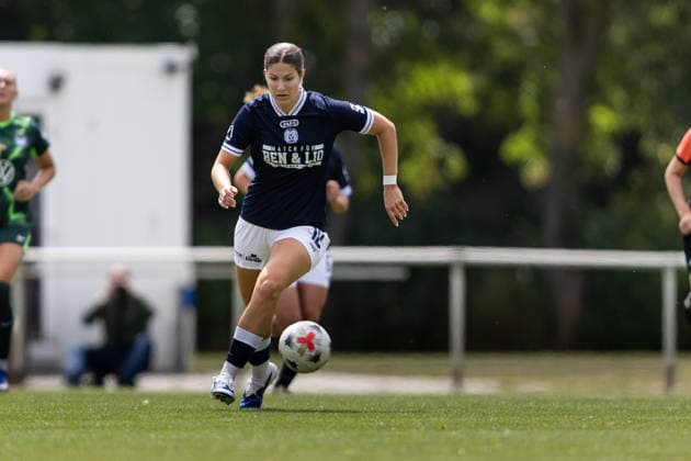 Fußball I Frauen I Testspiel I SV Meppen 1912 e.V. - VfL Wolfsburg I 19.07.2026 Anouk Blaschka (10, SV Meppen 1912 e.V.) in Ballbesitz. Herzlake Hasetalstadion Niedersachsen Deutschland *** Soccer I Women I Friendly Match I SV Meppen 1912 e.V. vs. VfL Wolfsburg I July 19, 2026 Anouk Blaschka 10, SV Meppen 1912 e.V. in possession Herzlake Hasetalstadion Lower Saxony Germany Copyright: xLobeca CedricxSiefkerx