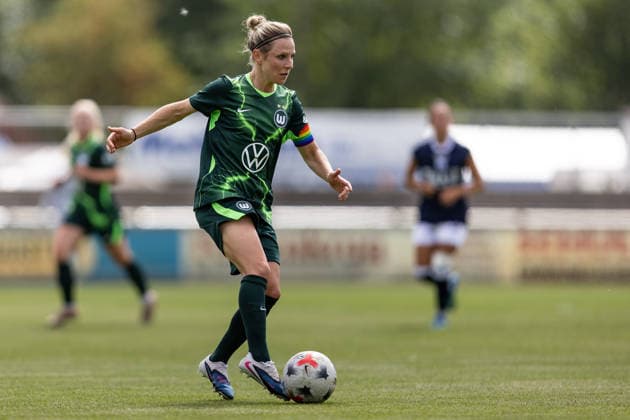 Fußball I Frauen I Testspiel I SV Meppen 1912 e.V. - VfL Wolfsburg I 19.07.2026 Svenja Huth (10, VfL Wolfsburg) Herzlake Hasetalstadion Niedersachsen Deutschland *** Soccer I Women I Friendly Match I SV Meppen 1912 e.V. vs. VfL Wolfsburg I July 19, 2026 Svenja Huth 10, VfL Wolfsburg Herzlake Hasetalstadion Lower Saxony Germany Copyright: xLobeca CedricxSiefkerx