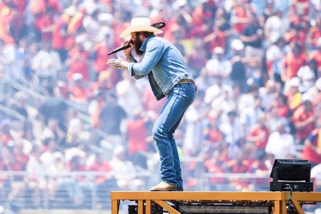 RECORD DATE NOT STATED FIFA World Cup, WM, Weltmeisterschaft, Fussball 2026 - Final - Spain v Argentina Singer Post Malone performs during the closing ceremony ahead of the FIFA World Cup Final between Spain and Argentina, at New York New Jersey Stadium, in East Rutherford, United States, on Sunday, July 19, 2026.(Foto: William Volcov Brazil Photo Press IMAGO) Sports East Rutherford NJ United States Copyright: xWILLIAMxVOLCOVx