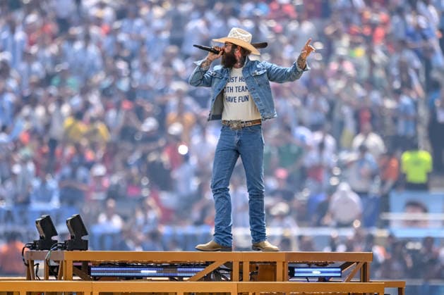 Post Malone at the Closing Ceremony during the FIFA World Cup, WM, Weltmeisterschaft, Fussball 2026 Final match between Spain and Argentina at New York New Jersey Stadium on July 19, 2026 in East Rutherford, United States. (Photo by Harry Langer DeFodi Images) - *** Post Malone at the closing ceremony during the 2026 FIFA World Cup final match between Spain and Argentina at New York New Jersey Stadium on July 19, 2026, in East Rutherford, United States. Photo by Harry Langer, DeFodi Images