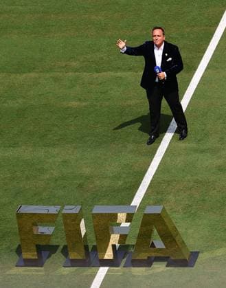 Christopher Macchio performs during the closing ceremony Spain v Argentina, 2026 FIFA World Cup, WM, Weltmeisterschaft, Fussball Final, Football, New York New Jersey Stadium, East Rutherford, New Jersey, USA - 19 Jul 2026East Rutherford New York New Jersey Stadium New Jersey (NJ) United States of America  Copyright: xMichaelxZemanek Shutterstockx 16995475m