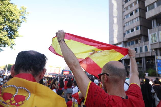 2026 World Cup Spain v Argentina; Fans of the Spanish national team, Nationalteam in the fan zone at Plaza de Colon (Plaza Selection) in Madrid to watch the World Cup final between Spain and Argentina played in the United States on July 19, 2026, in Madrid, Spain. Madrid Madrid Spain Soccer *** 2026 World Cup: Spain vs. Argentina. Fans of the Spanish national team in the fan zone at Plaza de Colón in Madrid to watch the World Cup final between Spain and Argentina, played in the United States on July 19, 2026, in Madrid, Spain. Madrid, Spain. Soccer Copyright: xAgenciaxLOFx