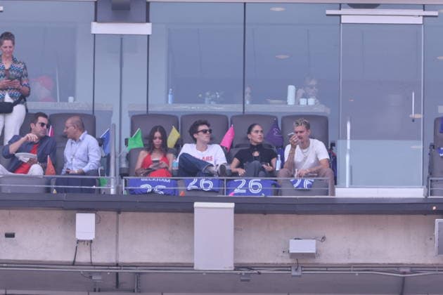 2026 World Cup Final - Romeo And Cruz Beckham And Girlfriends In The Stands - USA (L) Cruz Bekham and girlfriend Jackie Apostel with (R) Romeo Beckham and girlfriend Kim Turnbull in the stands during the Closing ceremony ahead of the FIFA World Cup, WM, Weltmeisterschaft, Fussball 2026 final football match between Spain and Argentina on July 19, 2026 in East Rutherford, NJ, USA. Photo by Charles Guerin ABACAPRESS.COM East Rutherford NJ United States  Copyright: xGuerinxCharles ABACAx