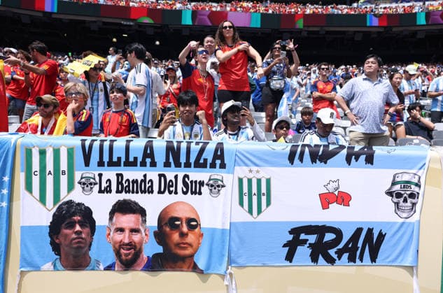 New Jersey, USA, 19th July 2026. Argentinian and Spain fans before the Spain vs Argentina FIFA World Cup, WM, Weltmeisterschaft, Fussball final match at the Metlife Stadium, New Jersey. Picture credit should read: Paul Terry Sportimage EDITORIAL USE ONLY. No use with unauthorised audio, video, data, fixture lists, club league logos or live services. Online in-match use limited to 120 images, no video emulation. No use in betting, games or single club league player publications. SPI_018_PT_Spain_Argentina SPI-4862-0021