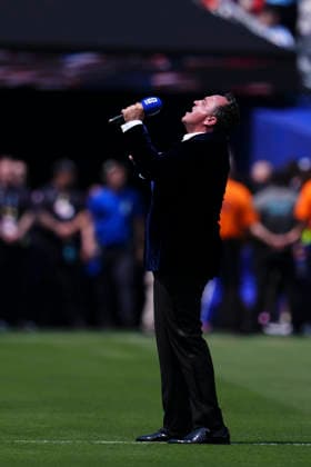 Spain v Argentina: Final - FIFA World Cup, WM, Weltmeisterschaft, Fussball 2026 Christopher Macchio performs during the FIFA World Cup 2026 Final match between Winner Spain and Argentina at New York New Jersey Stadium on July 19, 2026 in East Rutherford, United States. East Rutherford NJ United States  Copyright: xJosexBretonx originalFilename:bretonhernandez-spainvar260719_npYp1.jpg