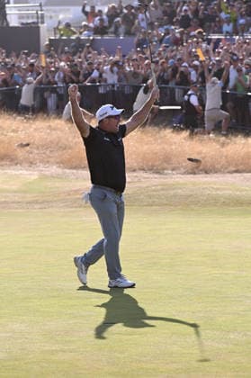 Ryan Fox (NZ) celebrates winning the Claret Jug on the 18th Green and Becomes Champion Golfer for 2026 by winning the Open Championship at Royal Birkdale Golf Club, Southport, England, UK 154th Open Golf Championships, Royal Birkdale, Southport, UK - 19 Jul 2026Southport Royal Birkdale United Kingdom  Copyright: xGreigxCowie Shutterstockx 16988299ab