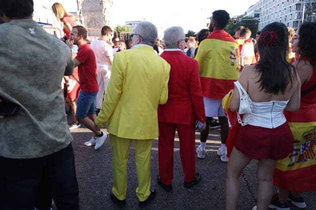 2026 World Cup Spain v Argentina; Fans of the Spanish national team, Nationalteam in the fan zone at Plaza de Colon (Plaza Selection) in Madrid to watch the World Cup final between Spain and Argentina played in the United States on July 19, 2026, in Madrid, Spain. USA Soccer *** 2026 World Cup: Spain vs. Argentina — Fans of the Spanish national team in the fan zone at Plaza de Colón in Madrid to watch the World Cup final between Spain and Argentina, played in the United States on July 19, 2026, in Madrid, Spain — USA Soccer Copyright: xAgenciaxLOFx
