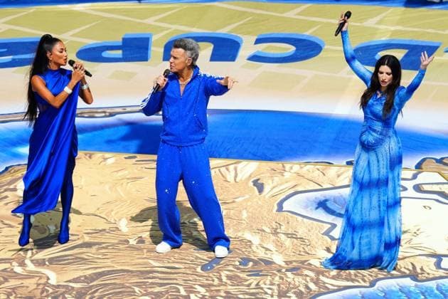 Robbie Williams performs with Nicole Scherzinger and Laura Pausini ahead of kick-off Spain v Argentina, 2026 FIFA World Cup, WM, Weltmeisterschaft, Fussball Final, Football, New York New Jersey Stadium, East Rutherford, New Jersey, USA - 19 Jul 2026East Rutherford New York New Jersey Stadium New Jersey (NJ) United States of America  Copyright: xJavierxGarcia Shutterstockx 16995474h