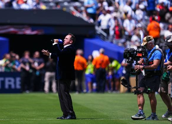 Spain v Argentina - FIFA World Cup, WM, Weltmeisterschaft, Fussball 2026 - Final EAST RUTHERFORD, NEW JERSEY - JULY 19: Christopher Macchio performs before the FIFA World Cup 2026 Final match between Spain and Argentina at New York New Jersey Stadium in East Rutherford, New Jersey, USA, on July 19, 2026. Jose Hernandez Anadolu New Jersey United States. Editorial use only. Please get in touch for any other usage.  Copyright: x2026xAnadoluxJosexHernandezx