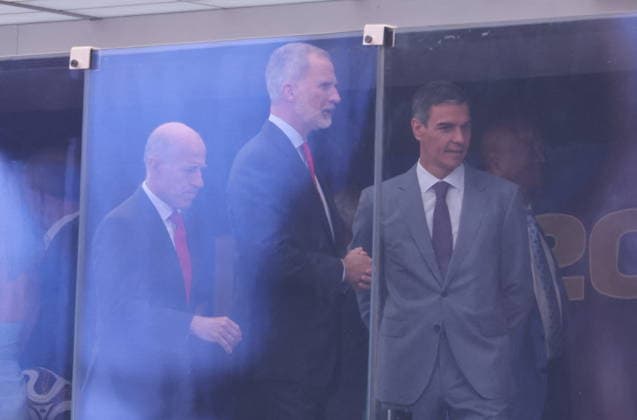 2026 World Cup Final - Spanish Royals In The Stands - USA King Felipe VI of Spain and President of Spain, Pedro Sanchez in the stands during the Closing ceremony ahead of the FIFA World Cup, WM, Weltmeisterschaft, Fussball 2026 final football match between Spain and Argentina on July 19, 2026 in East Rutherford, NJ, USA. Photo by Charles Guerin ABACAPRESS.COM East Rutherford NJ United States  Copyright: xGuerinxCharles ABACAx