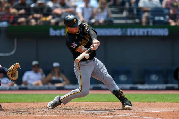 July 19, 2026: Pittsburgh Pirates catcher Henry Davis (32) hits a ground out to second base during the fourth inning of the Major League Baseball game between the Pittsburgh Pirates and Cleveland Guardians at Progressive Field in Cleveland, Ohio. CSM Cleveland United States of America - ZUMAc04_ 20260719_zma_c04_004 Copyright: xBrianxFisherx