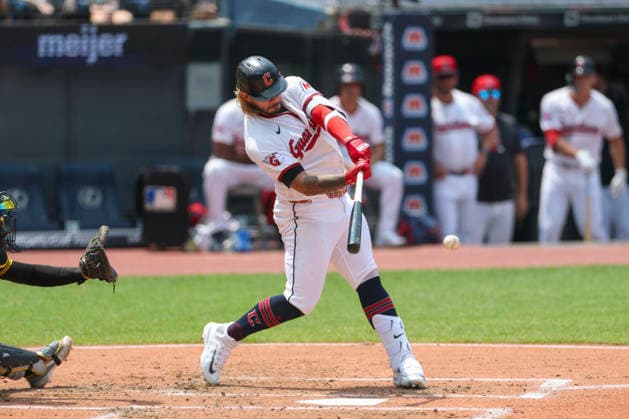July 19, 2026: Cleveland Guardians third baseman Gabriel Arias (13) hits a single during the fourth inning of the Major League Baseball game between the Pittsburgh Pirates and Cleveland Guardians at Progressive Field in Cleveland, Ohio. CSM Cleveland United States of America - ZUMAc04_ 20260719_zma_c04_016 Copyright: xBrianxFisherx